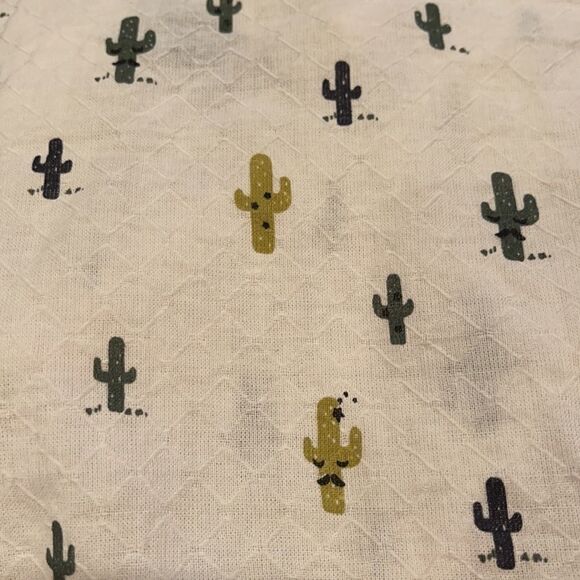 Amaryllis peasant off white cactus print top Sz S - Picture 7 of 8